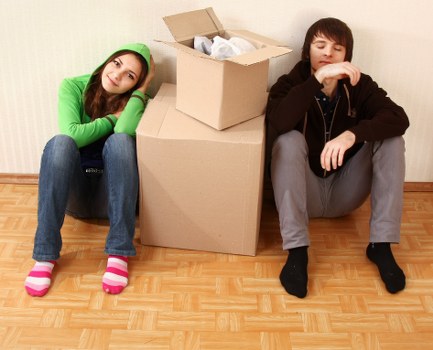 Removal van loading support for flat and house moves in Haringey