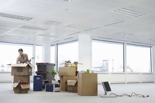 Local moving help near busy Haringey streets and parking areas